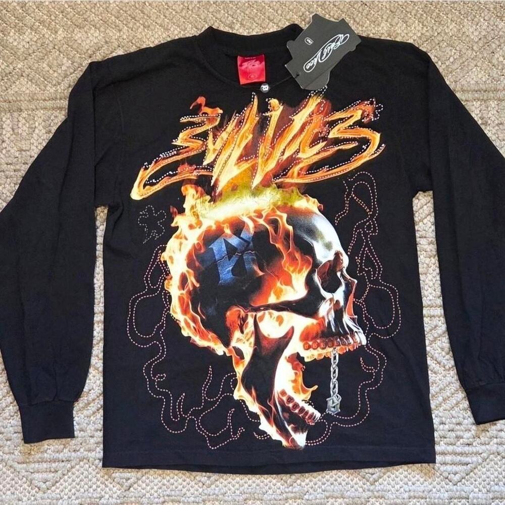 Evil Vice Flaming Skull Long Sleeve Size Small NWT